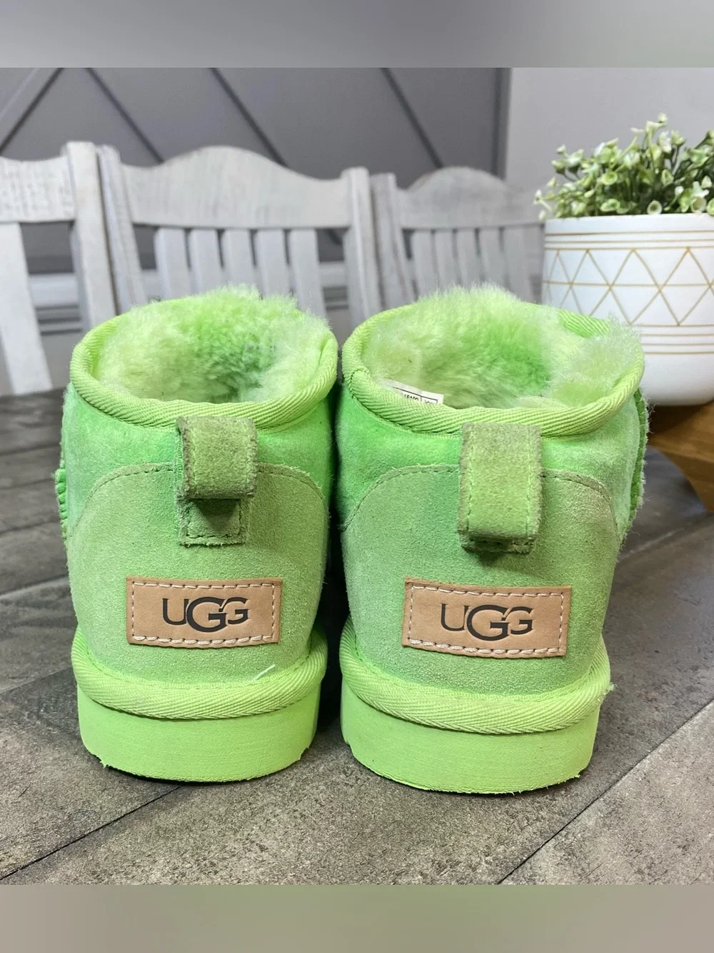 UGG Classic Ultra Mini Boots Parakeet Green Suede Sheepskin Ankle Booties Size 8